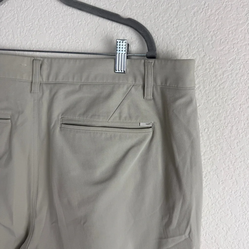 Vuori Men’s Meta Shorts Size 38 Khaki | 8” inseam